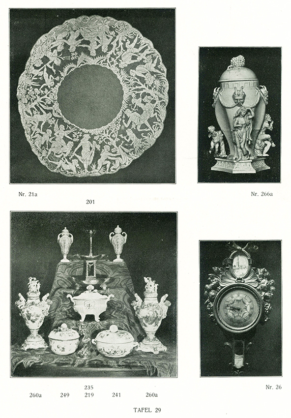 Antike Möbel, Teppiche, Tapisserien